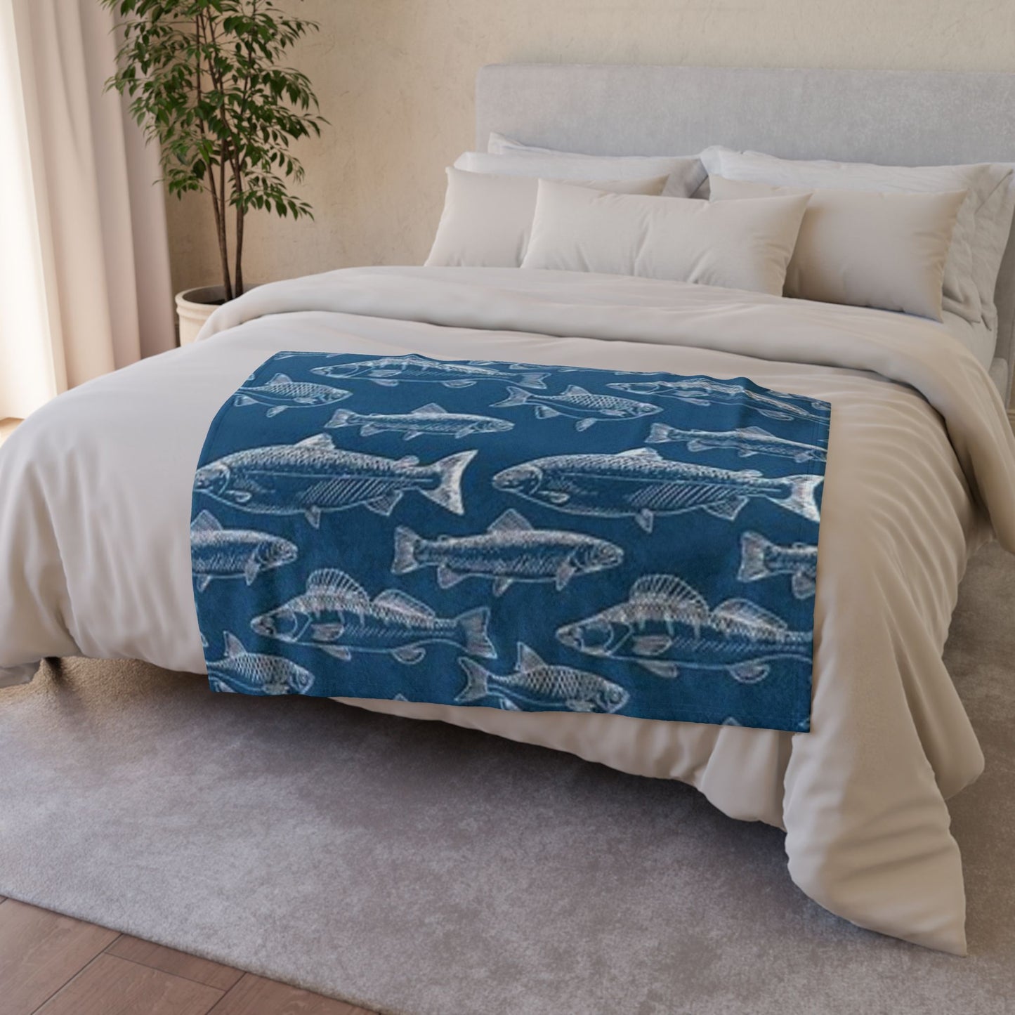 Fish Pattern Soft Polyester Blanket - Cozy Decor for Fishing Enthusiasts